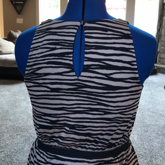Tan and black zebra print dress loft size small - Picture 4 of 7
